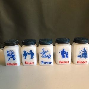 5 Vtg Dove Milk Glass Spice Jars w/ Metal Lids